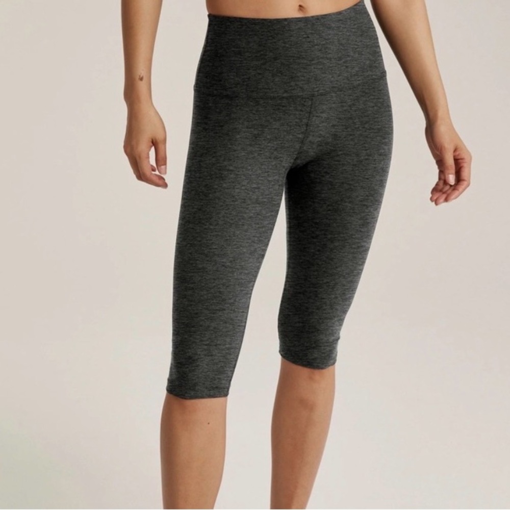 Beyond Yoga Capri Leggings Tights Pilates Blue Black Spacedye Athleisure Tights